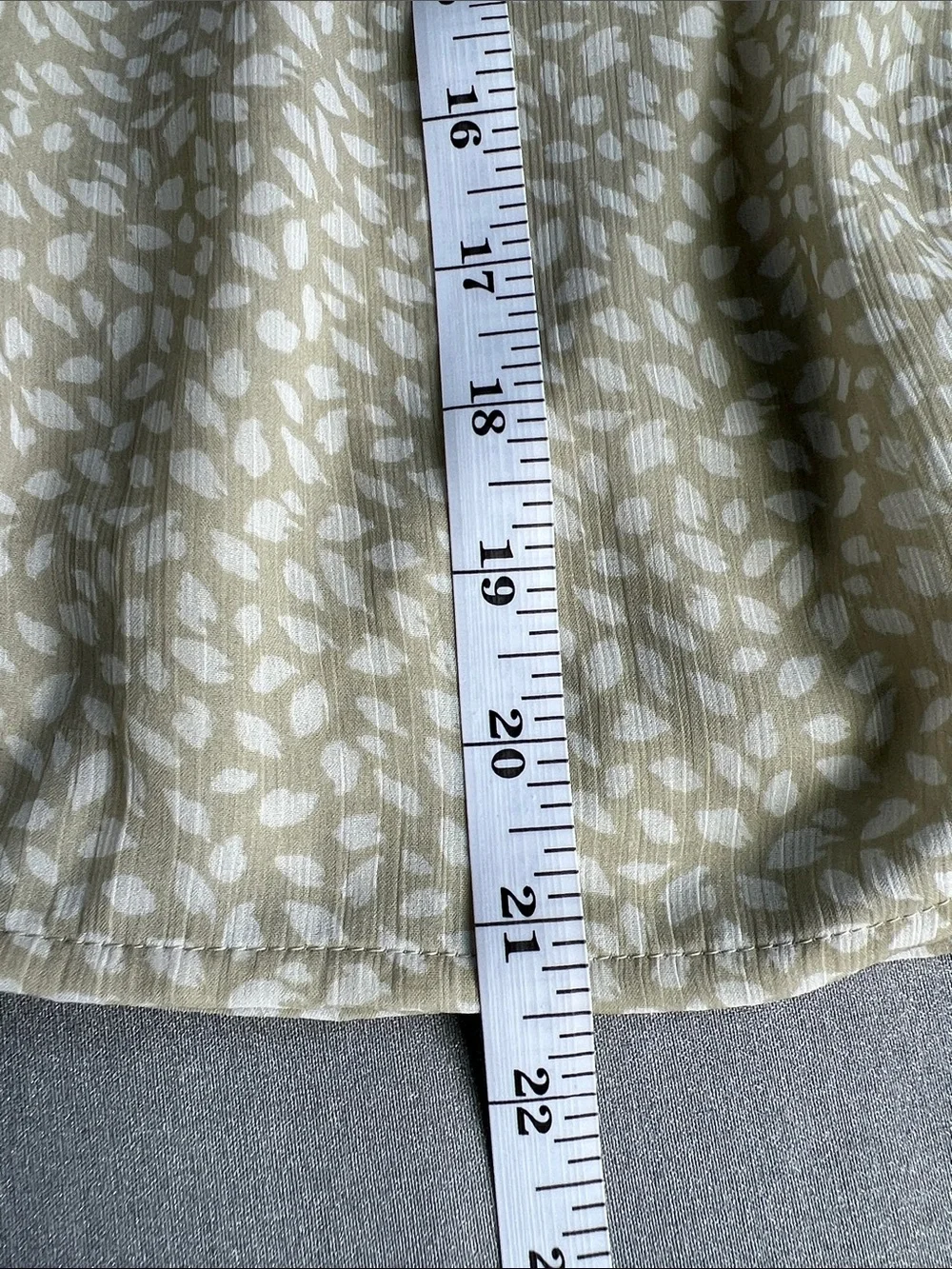 Abercrombie & Fitch | Cream Printed Wrap Blouse Business Casual NWT Size M